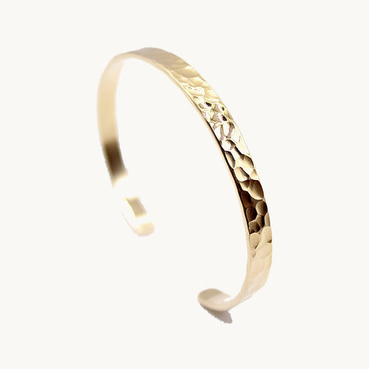 Jonc Grace martelé – Câlin Jewelry