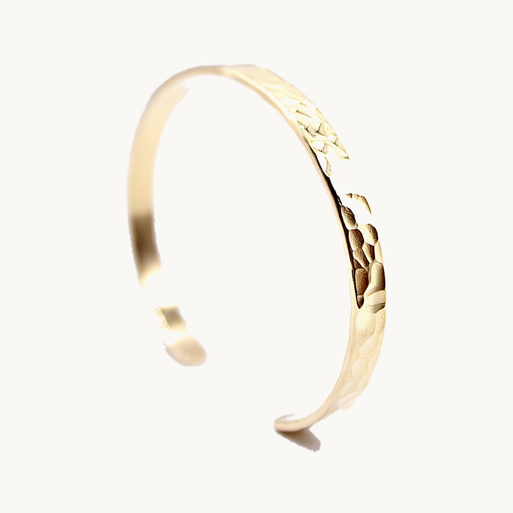 Jonc Grace martelé – Câlin Jewelry